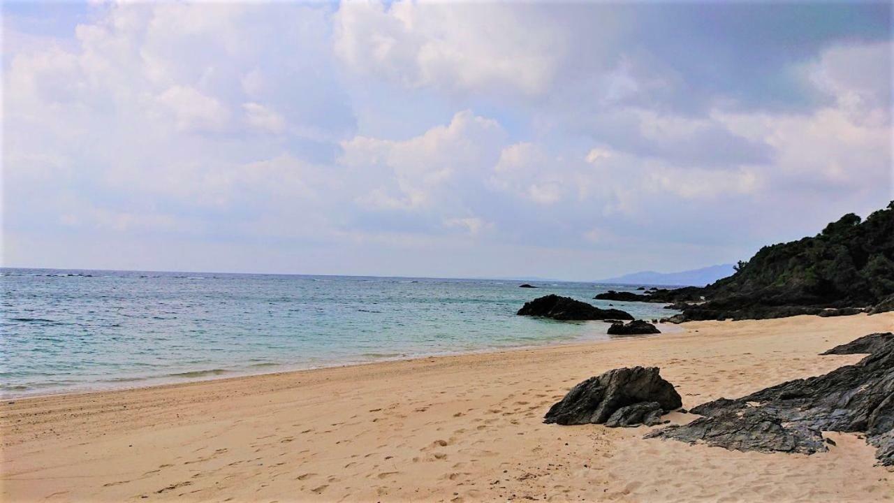 Beach Resort Hotel Kalakaua Onna Bagian luar foto