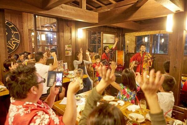Beach Resort Hotel Kalakaua Onna Bagian luar foto