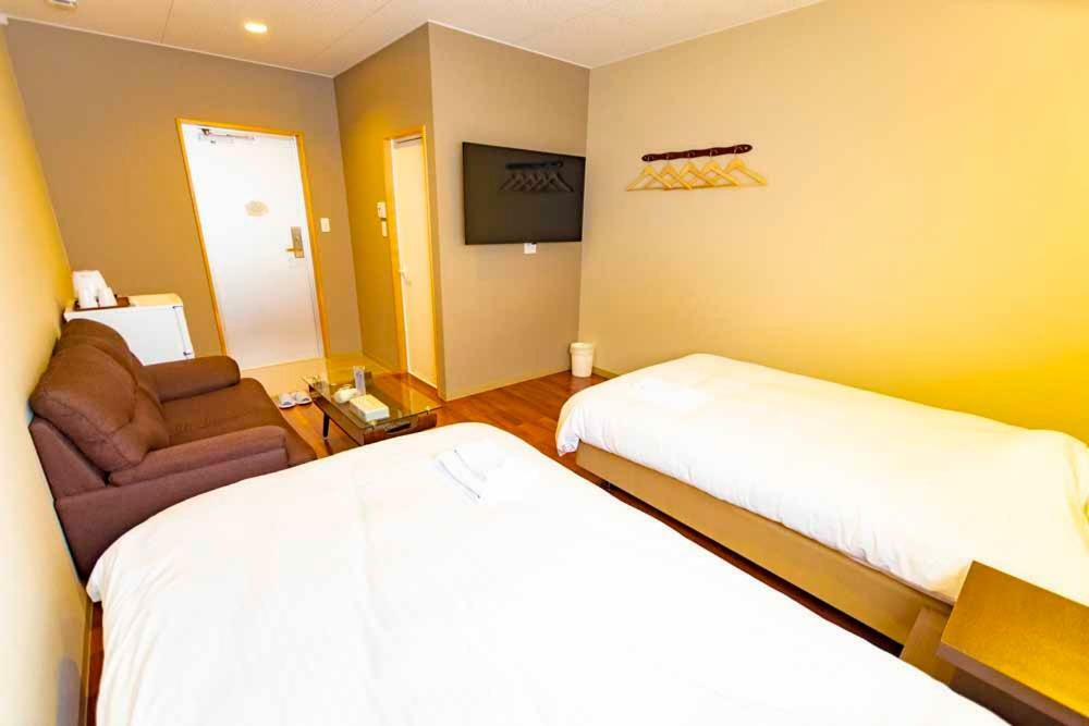 Beach Resort Hotel Kalakaua Onna Bagian luar foto
