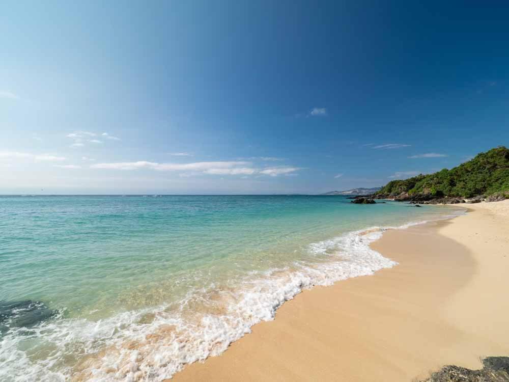 Beach Resort Hotel Kalakaua Onna Bagian luar foto